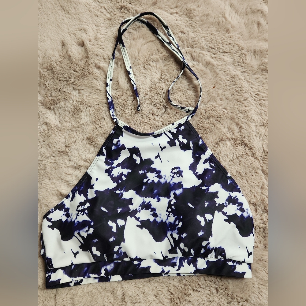 Two-Piece Bathing Suit - Picture 3 of 7